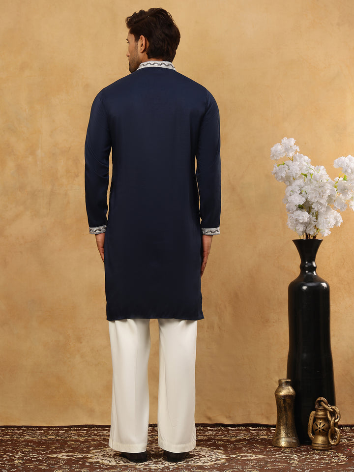 Men Silk Blend Embroidered Kurta Pyjama