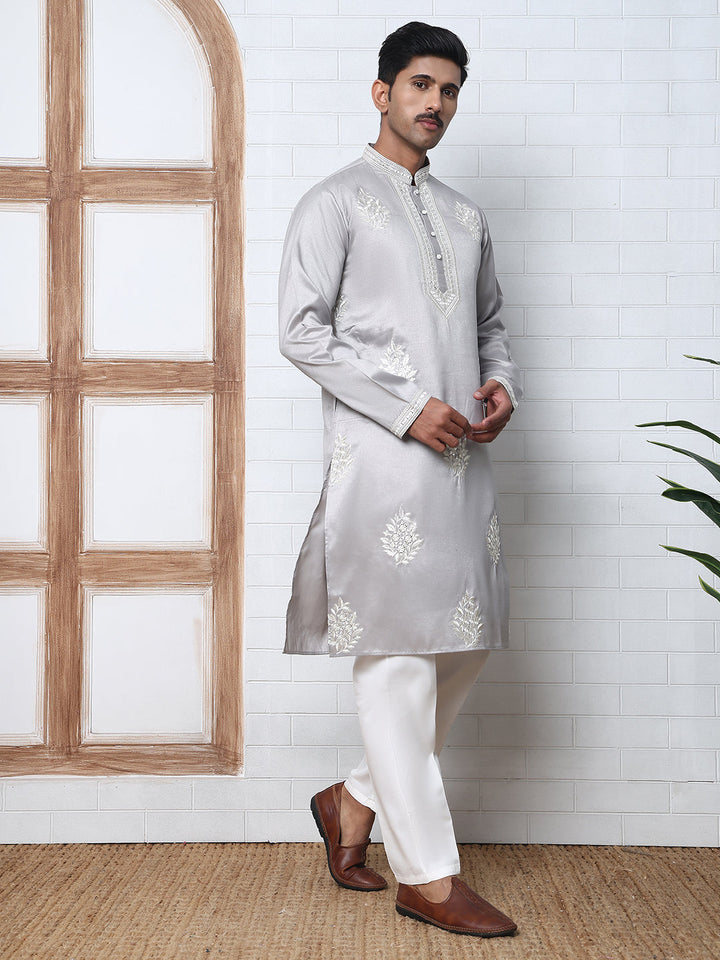 Men’S Silk Blend Ethnic Embroidered Kurta Pyjama