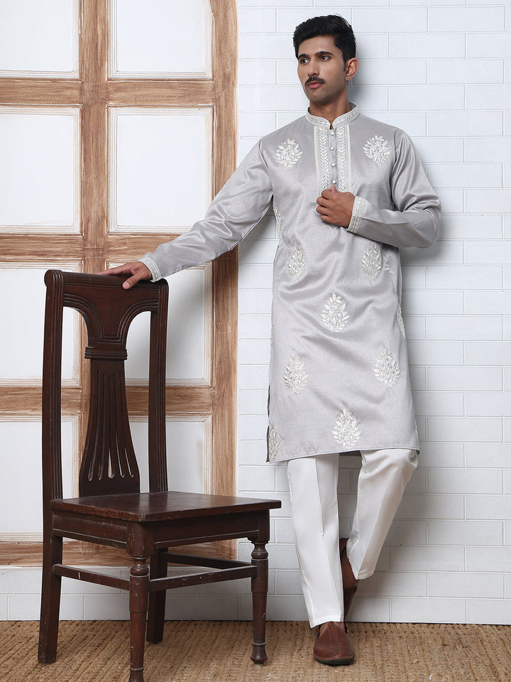 Men’S Silk Blend Ethnic Embroidered Kurta Pyjama