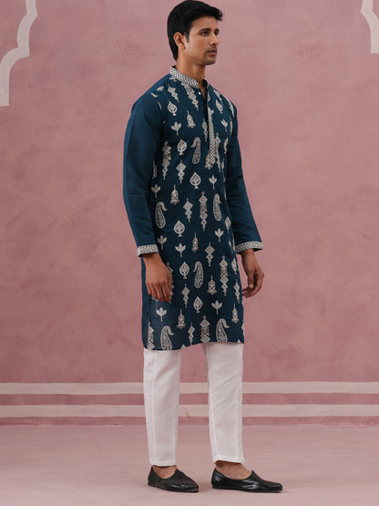 Silk Blend Ethnic Embroidered Kurta Pyjama For Men
