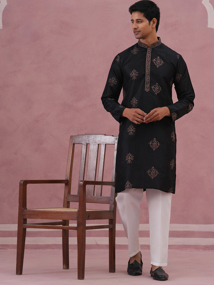 Silk Blend Black Kurta Pyjama Set For Men