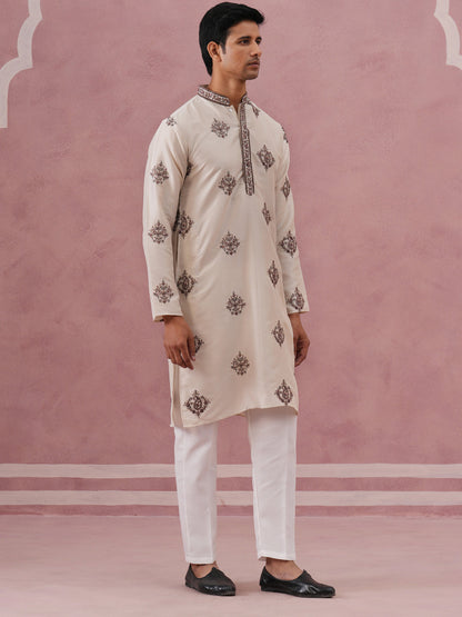 Silk Blend Black Kurta Pyjama Set For Men