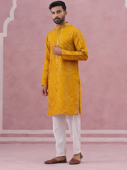 Men'S Embroidered Silk Blend Kurta Pyjama Set