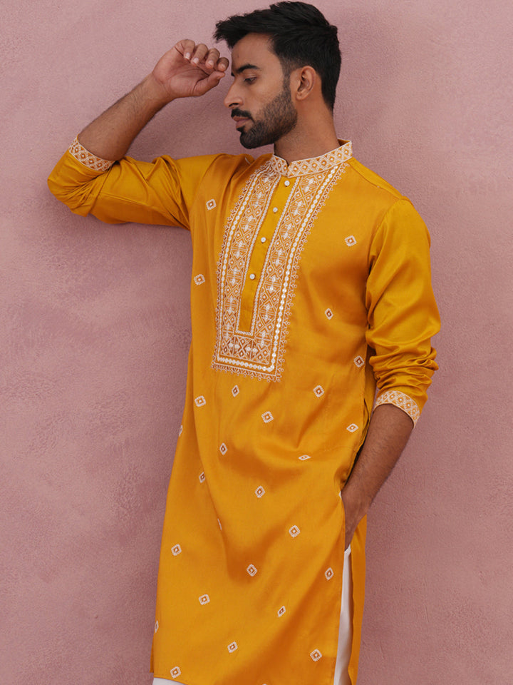 Men’S Ethnic Silk Blend Embroidered Kurta Set