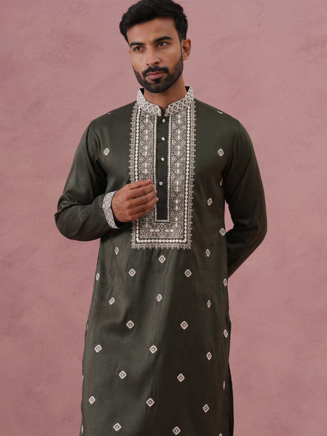 Men’S Ethnic Silk Blend Embroidered Kurta Set