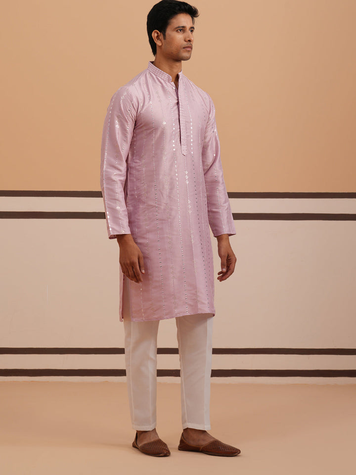 Traditional Silk-Blend Lavender Kurta Pyjama For Men