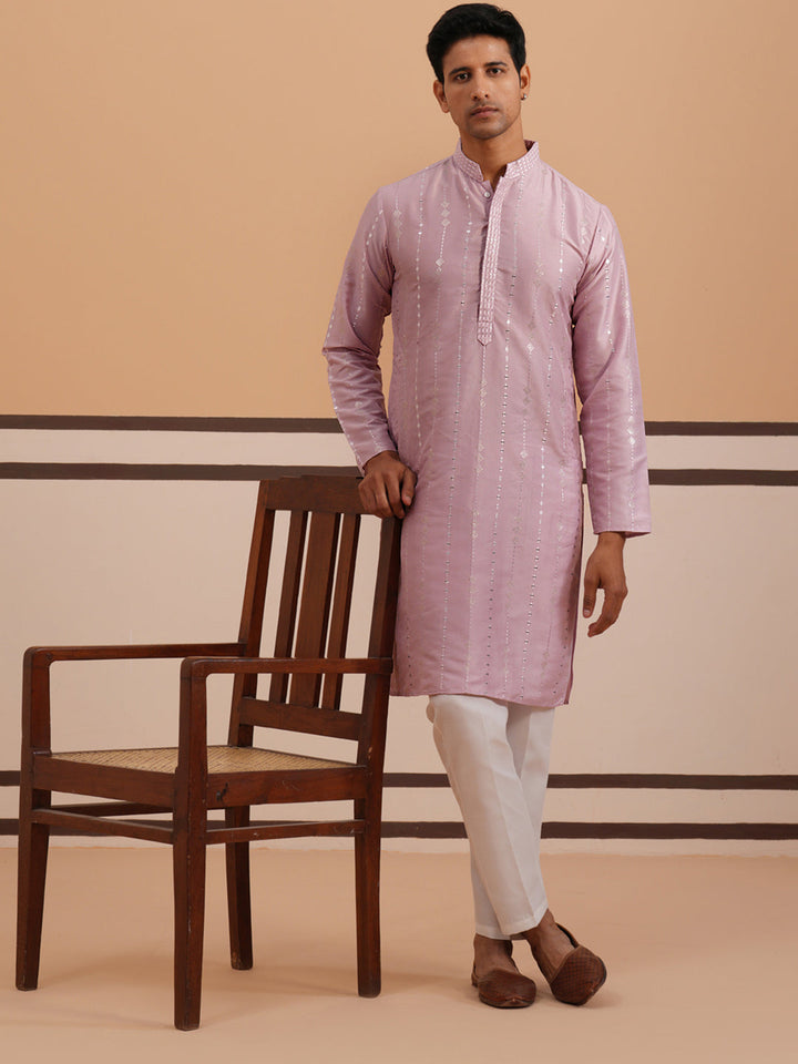 Traditional Silk-Blend Lavender Kurta Pyjama For Men