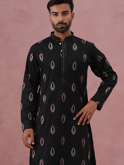 Festive Silk Blend Embroidered Kurta Set