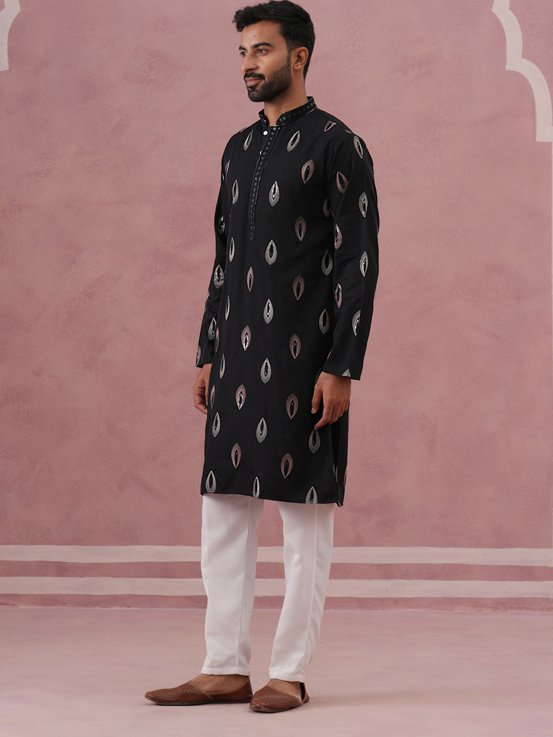 Festive Silk Blend Embroidered Kurta Set