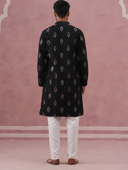 Festive Silk Blend Embroidered Kurta Set