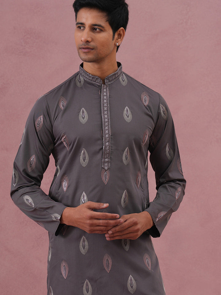 Festive Silk Blend Embroidered Kurta Set