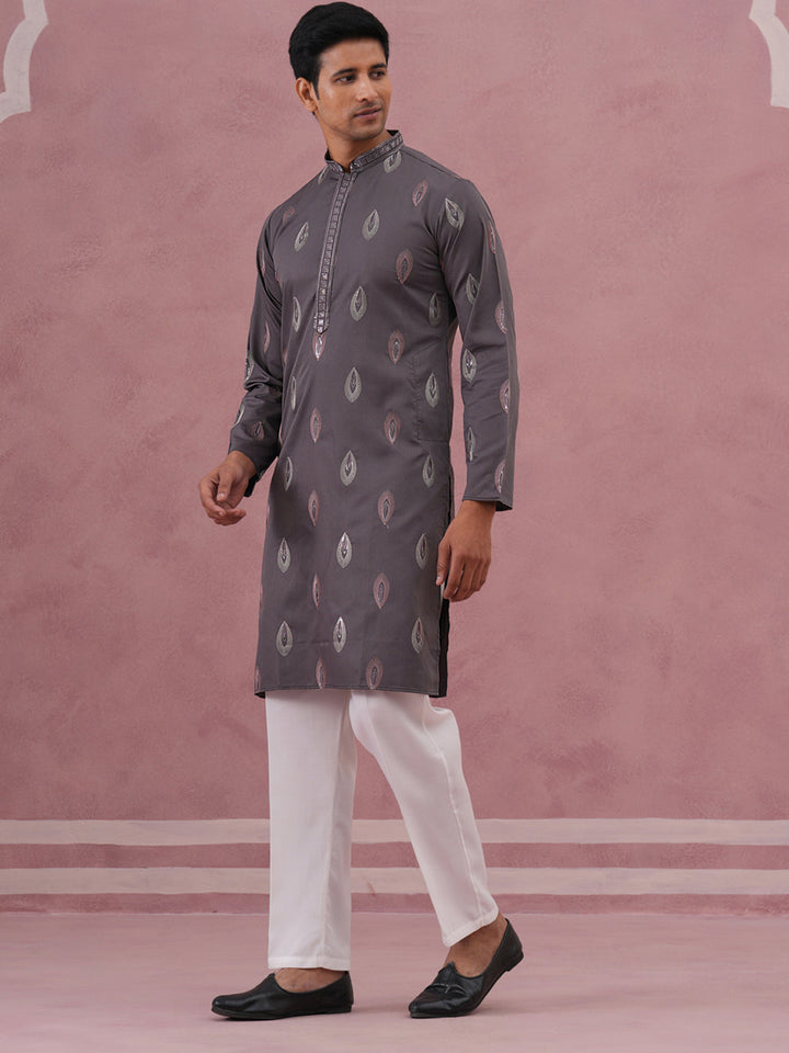 Festive Silk Blend Embroidered Kurta Set