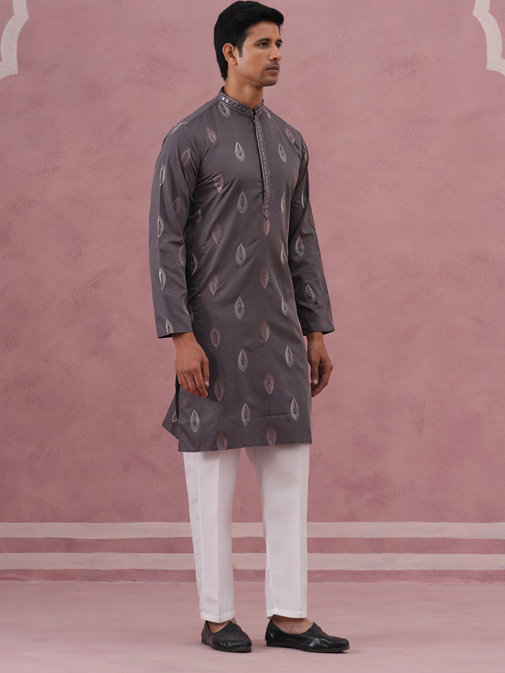 Festive Silk Blend Embroidered Kurta Set