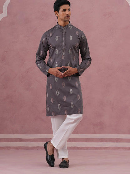Festive Silk Blend Embroidered Kurta Set