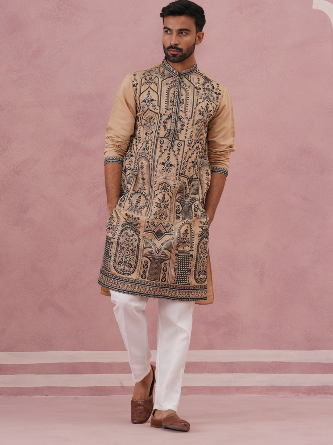 Men’S Silk Blend Embroidered Kurta Pyjama Set