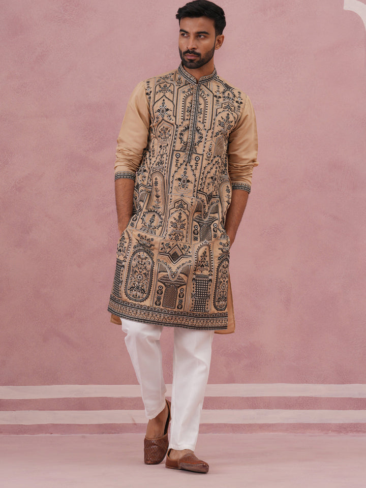 Men’S Silk Blend Embroidered Kurta Pyjama Set