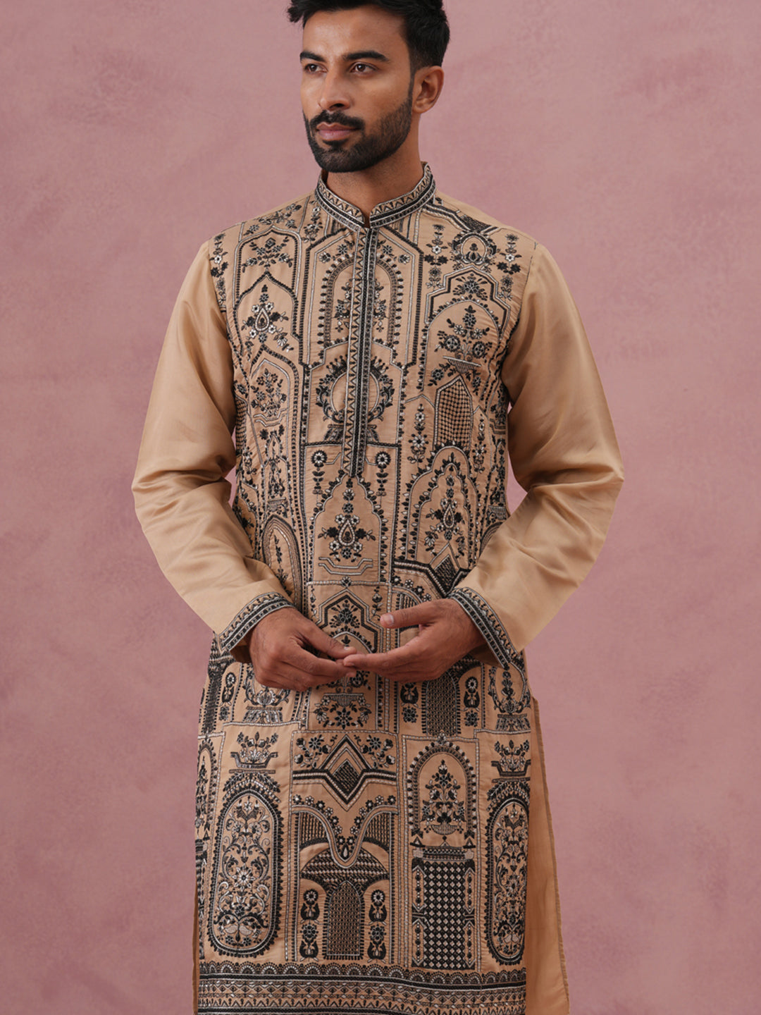 Men’S Silk Blend Embroidered Kurta Pyjama Set