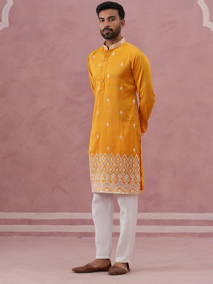 Traditional Silk-Blend Kurta Pyjama With Embroidery