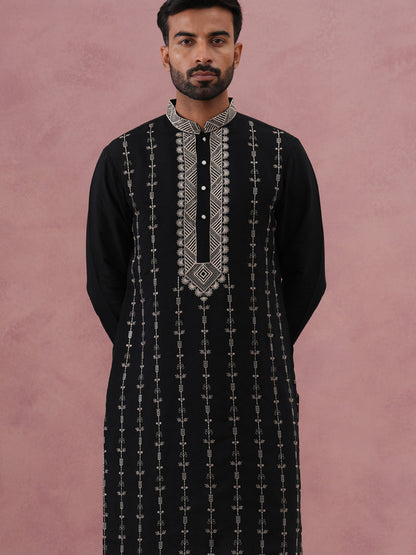 Black Silk Blend Kurta Set With Off White Geometric Embroidery