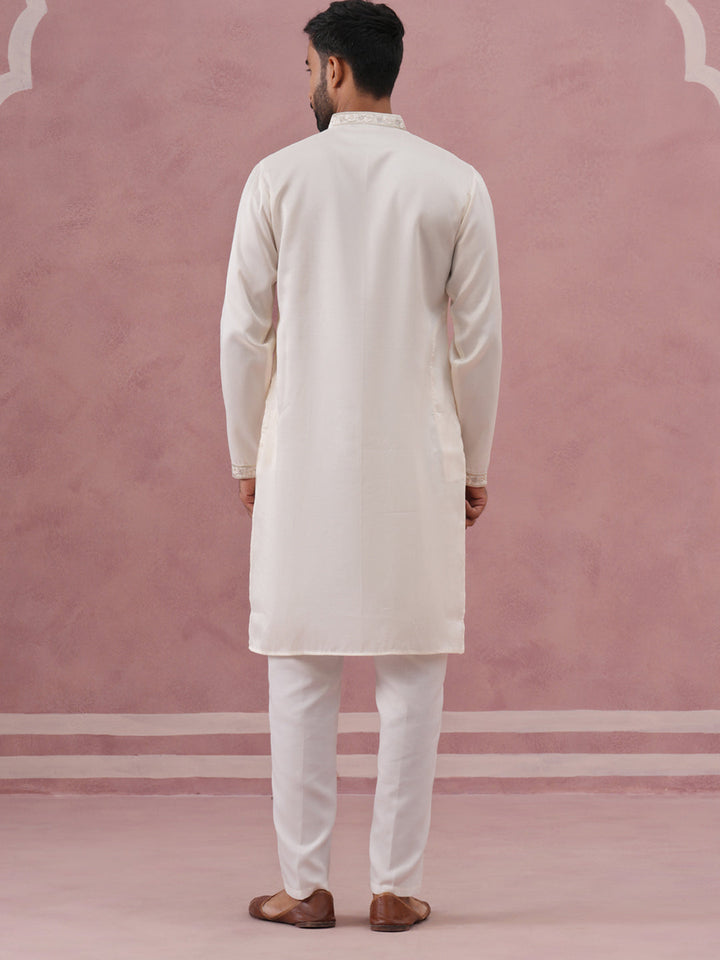 Men’S Silk Blend Embroidered Kurta Pyjama Set