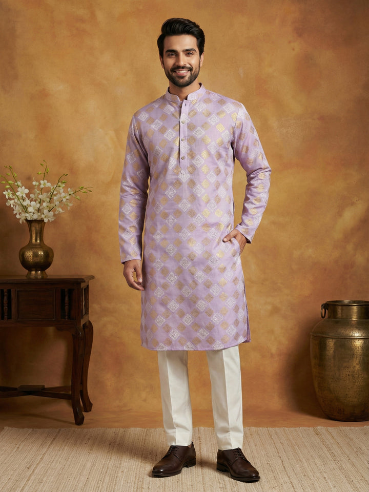 Men Cotton Blend Kurta Pyjama With Foil Print