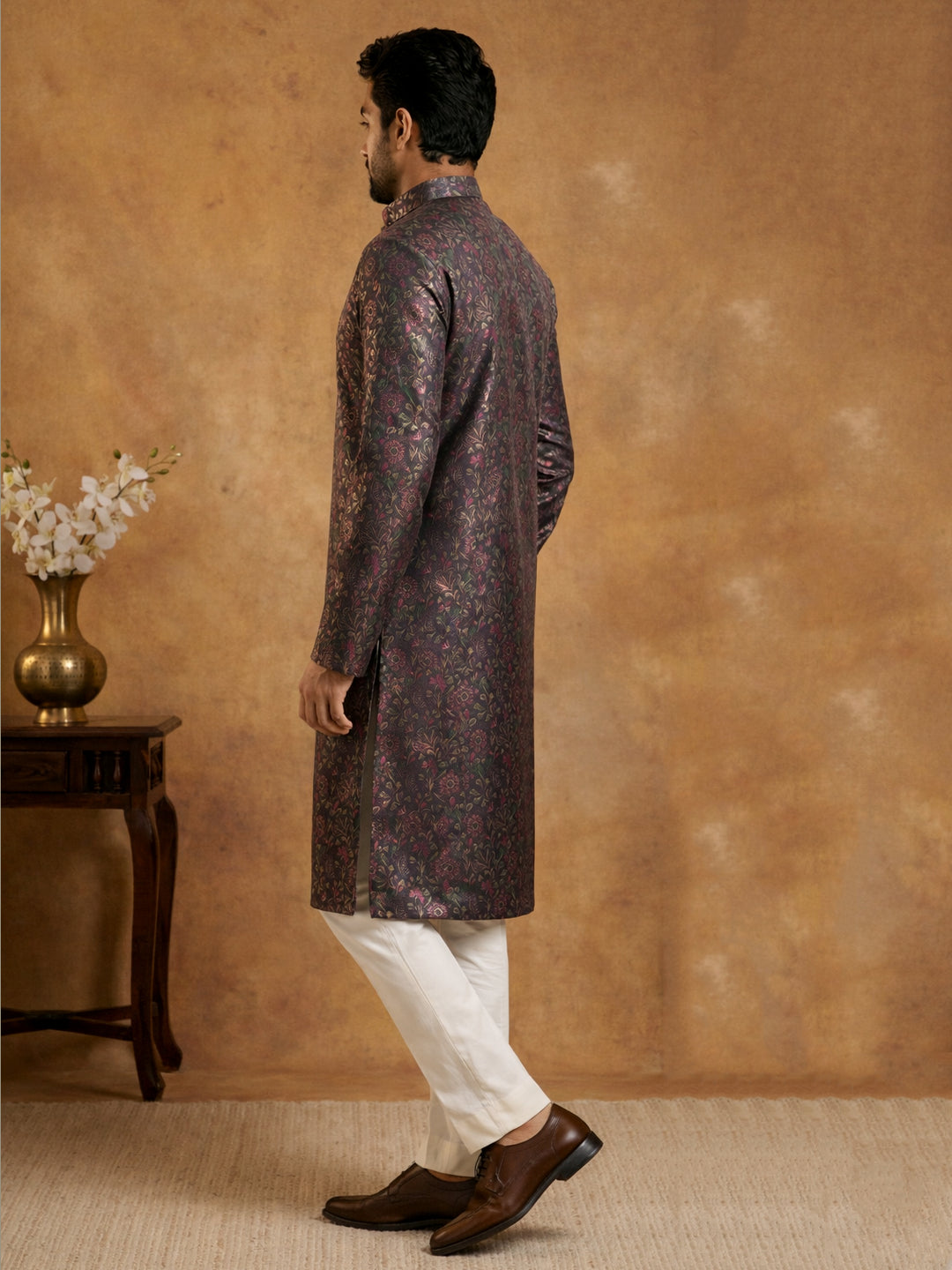 Men Cotton Blend Kurta Pyjama With Foil Print