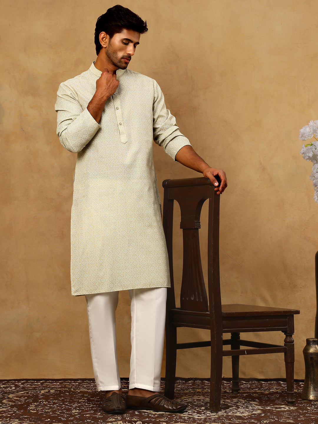 Traditional Printed Kurta Pyjama Set For Men