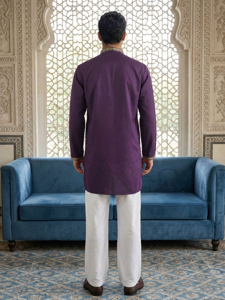 Men’S Classic Kurta Set With Rich Hemline Embroidery