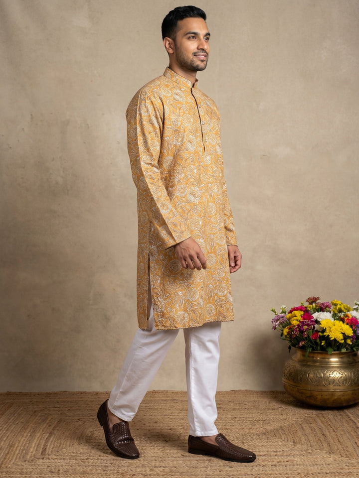 Floral Print &amp; Thread Work Kurta Pyjama Set