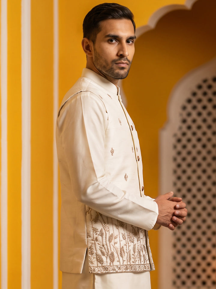 Men Silk Blend Embroidered Nehru Jacket