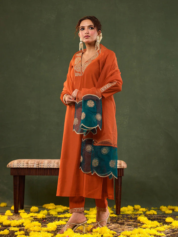 Silk Blend Kurta Set With Embroidery