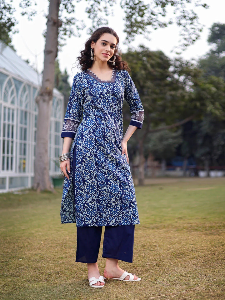 Cotton Lace Work Square Neck Straight Kurta Palazzo Set