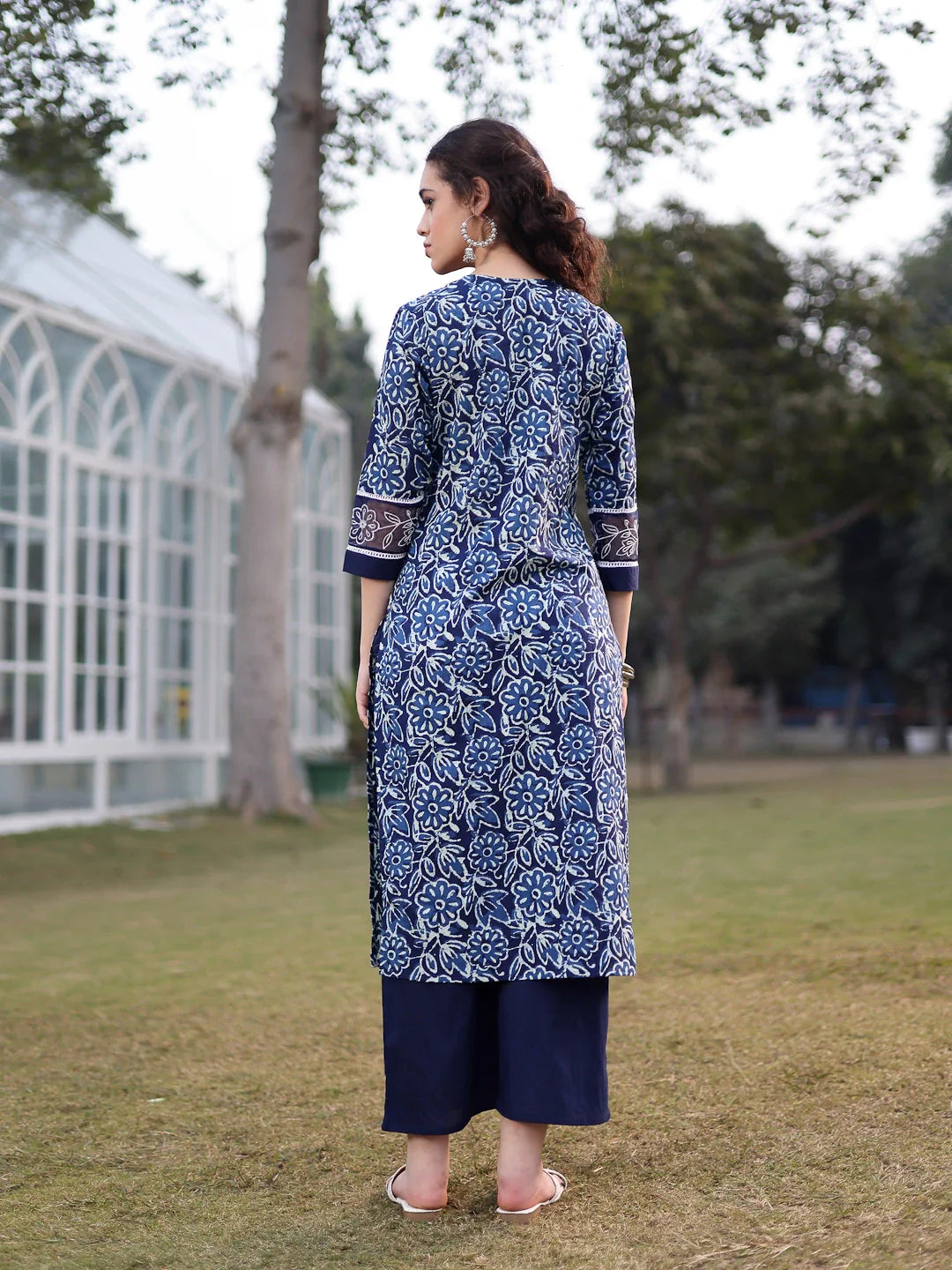 Cotton Lace Work Square Neck Straight Kurta Palazzo Set
