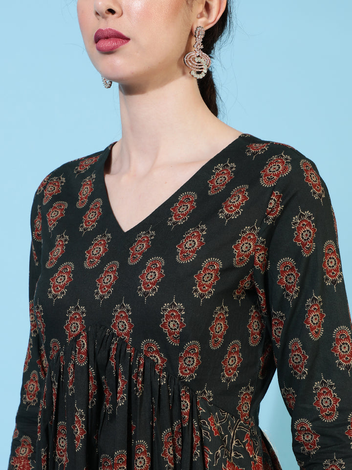 Cotton Calf Length Printed Flared 3/4 Sleeves V-Neck Kurta Bottom Dupatta Set