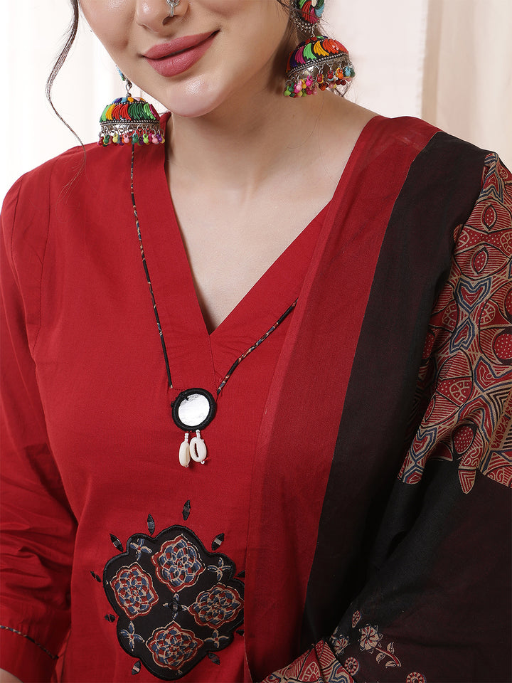 Rayon Calf Length Solid 3/4 Sleeves V-Neck Flared Kurta Suit Set