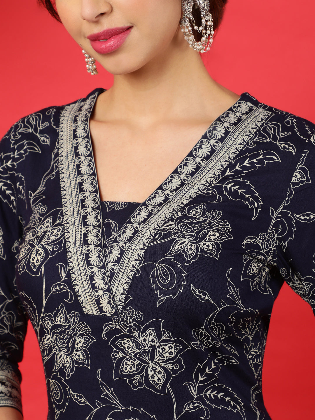 Rayon  Calf Length Printed Straight 3/4 Sleeves V-Neck Kurta Bottom Set