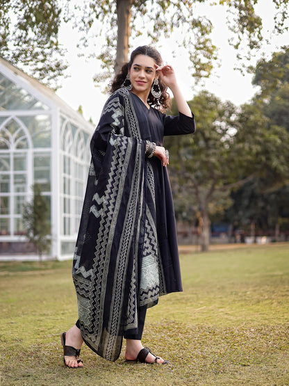 Cotton Black Materinty Kurta Set With Dupatta