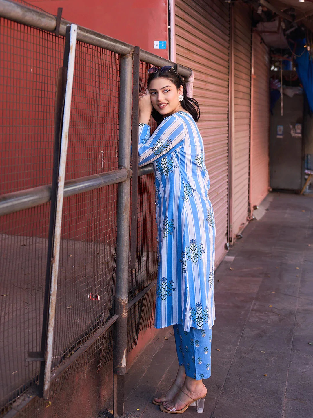Floral Print A-Line Design This Kurta Trouser Set