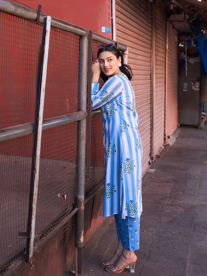 Floral Print A-Line Design This Kurta Trouser Set