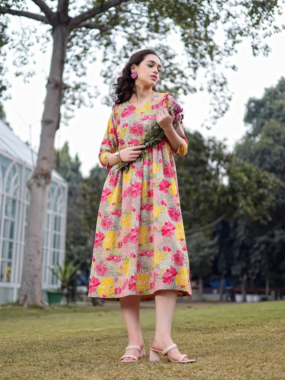 Green Cotton Floral Print Gathered Or Pleated Materinty Dress