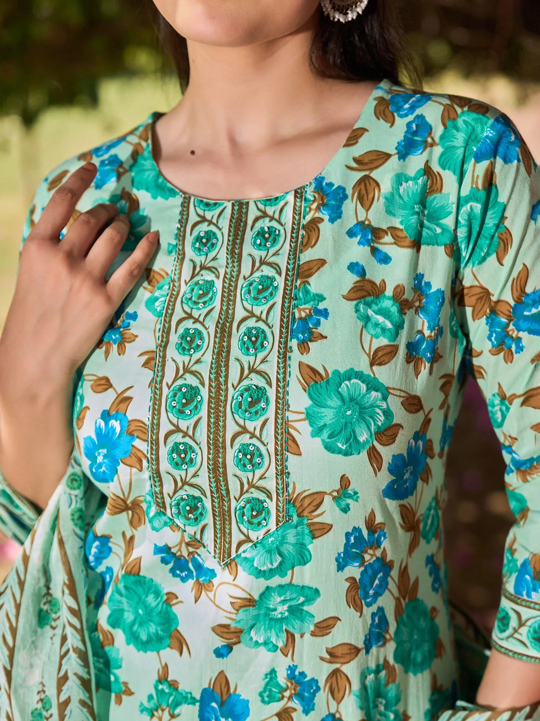 Floral Sequins Work Straight Kurta Trouser Dupatta Set