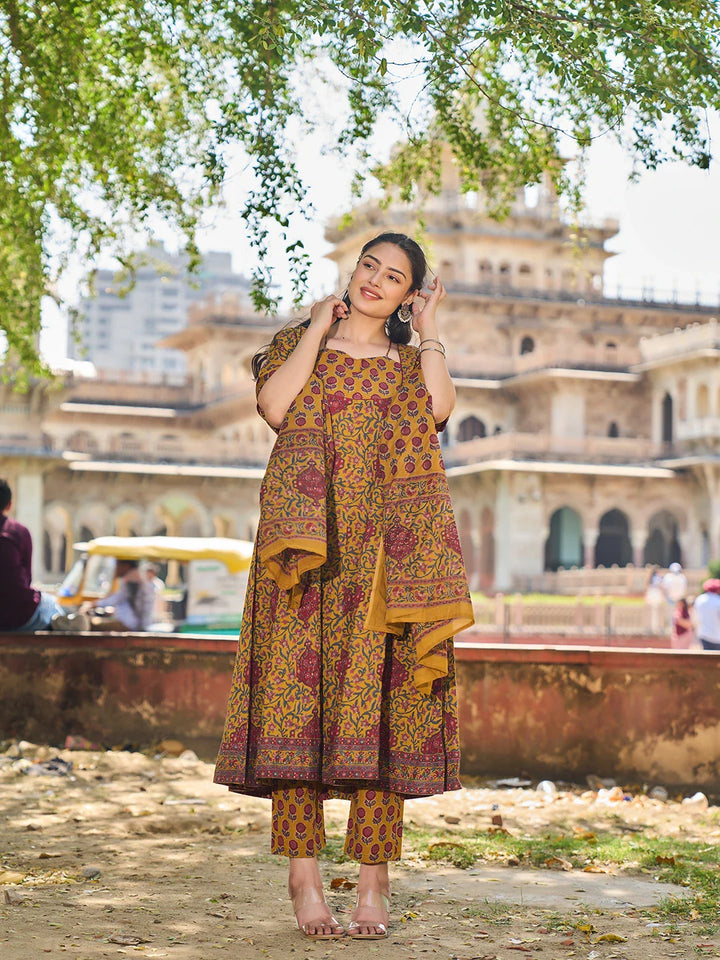 Cotton Kalidaar Style Kurta Pant Dupatta Set