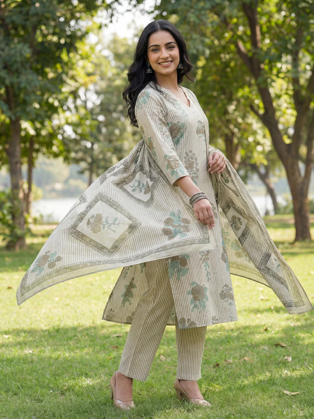 Straight Design Striped And Floral Print With This Kurta Trouser Dupatta Set