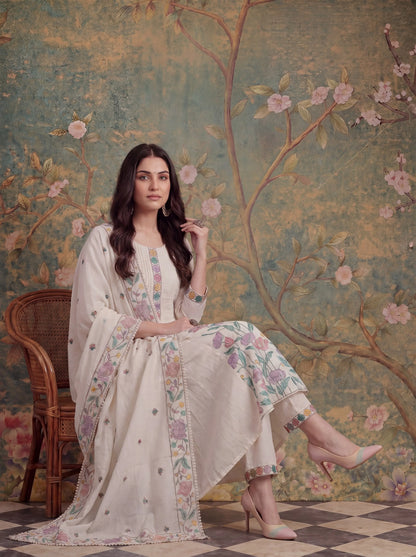 Cotton Embroidered Have A Linin Kurta Pant Dupatta Set