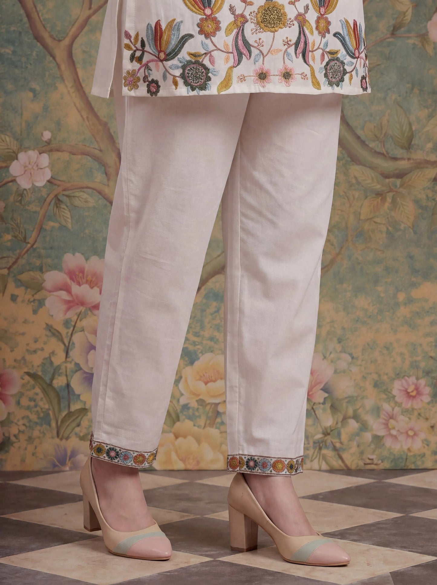 Cotton Thared Work Kurta Pant Dupatta Set