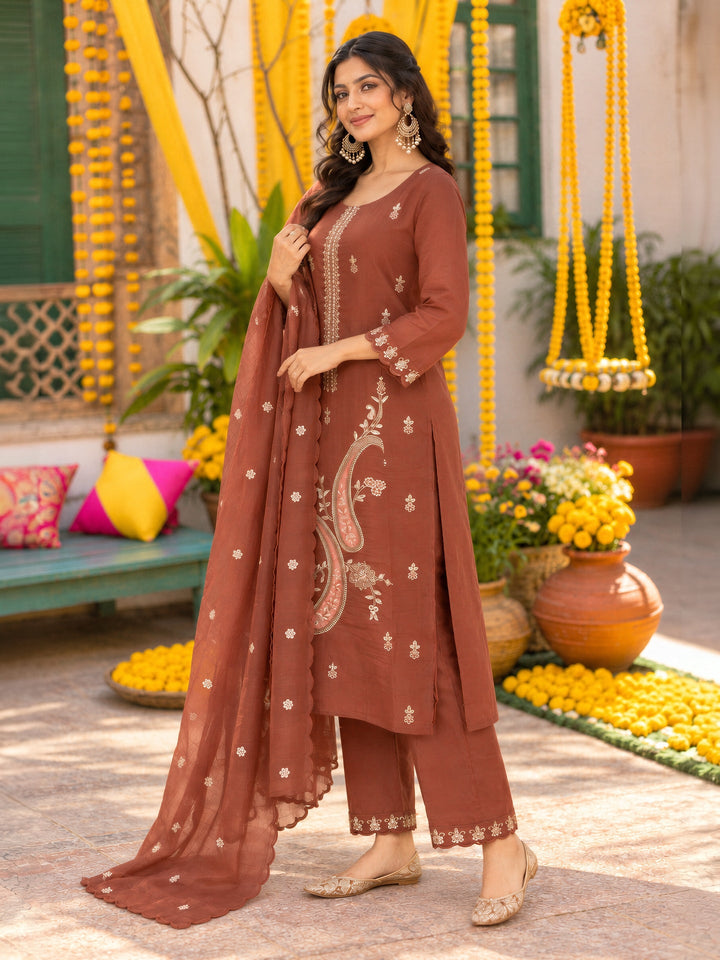 Mal Chanderi  Kurta Pant Dupatta Set