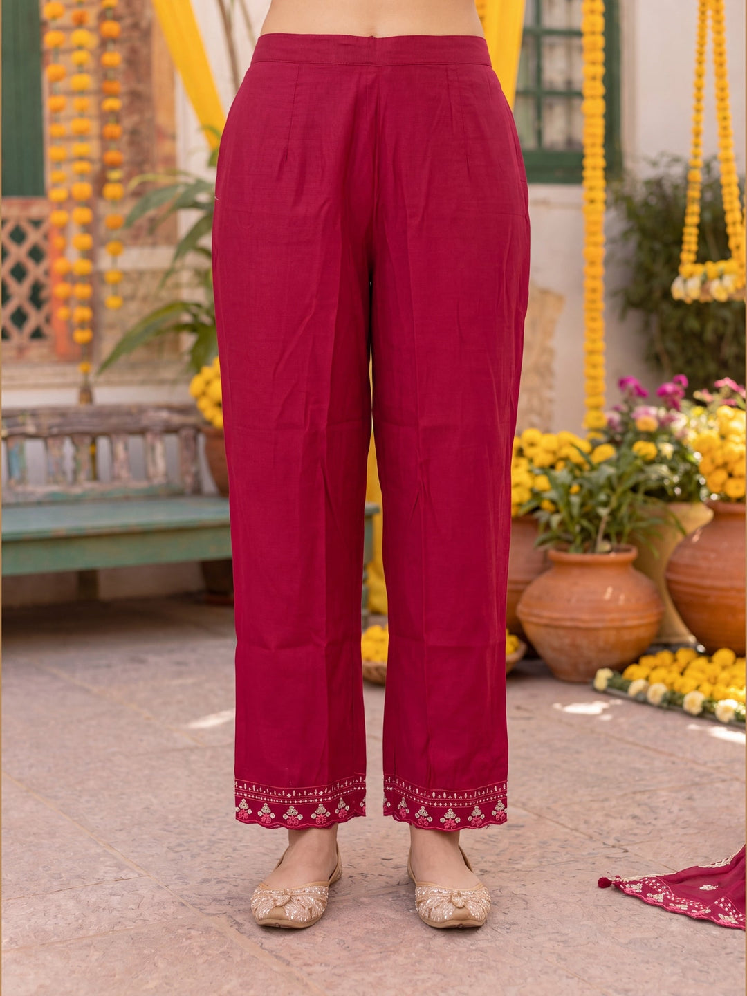 Mal Chanderi  Kurta Pant Dupatta Set