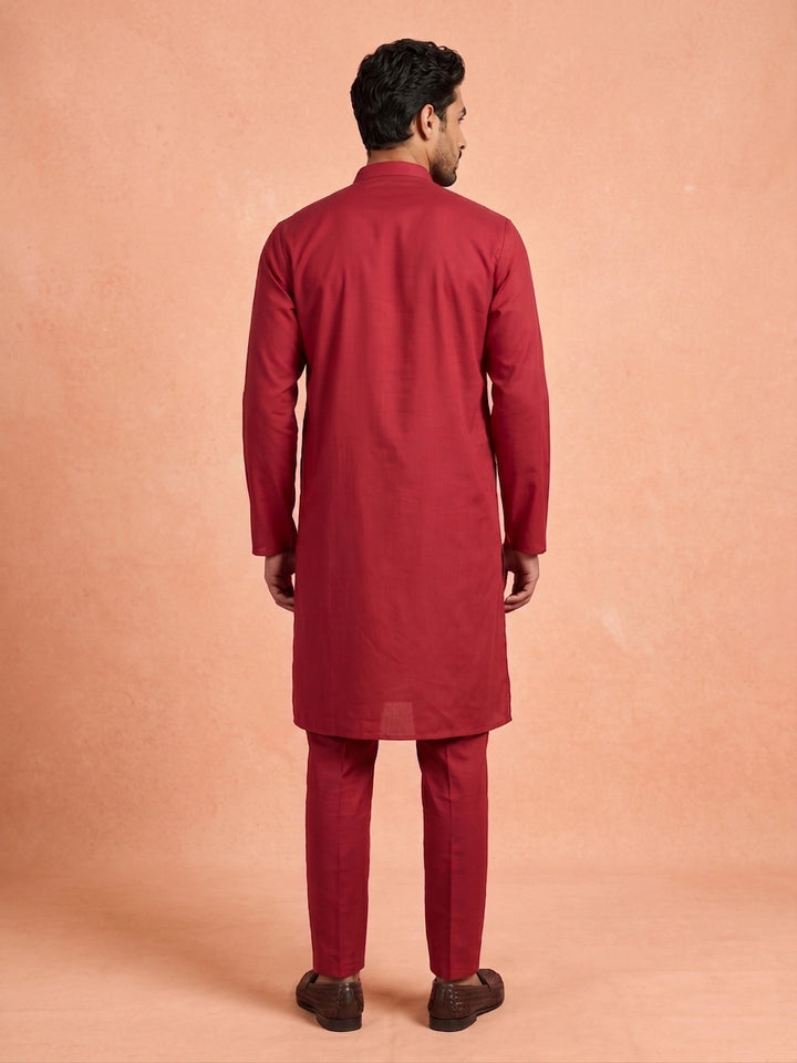 Men Silk Blend Solid Kurta Pyjama Set