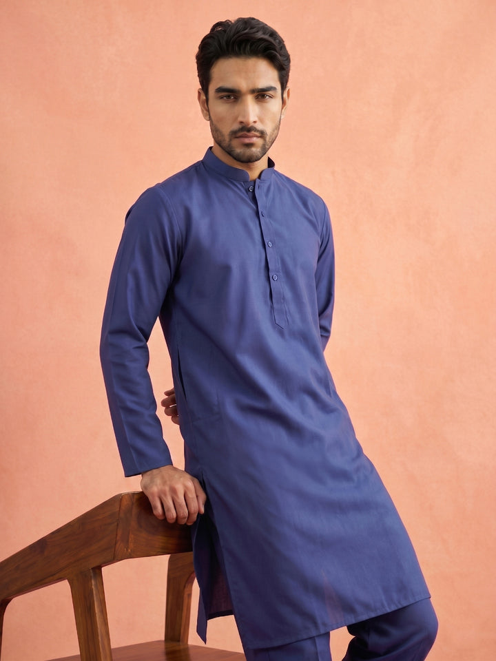 Men Silk Blend Solid Kurta Pyjama Set