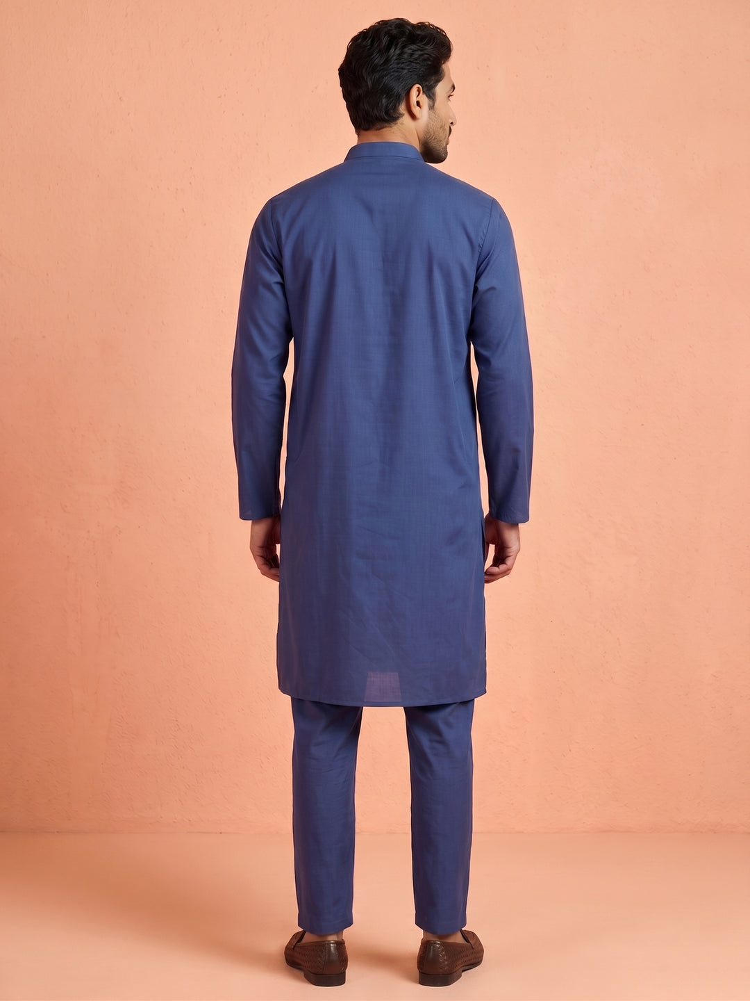 Men Silk Blend Solid Kurta Pyjama Set